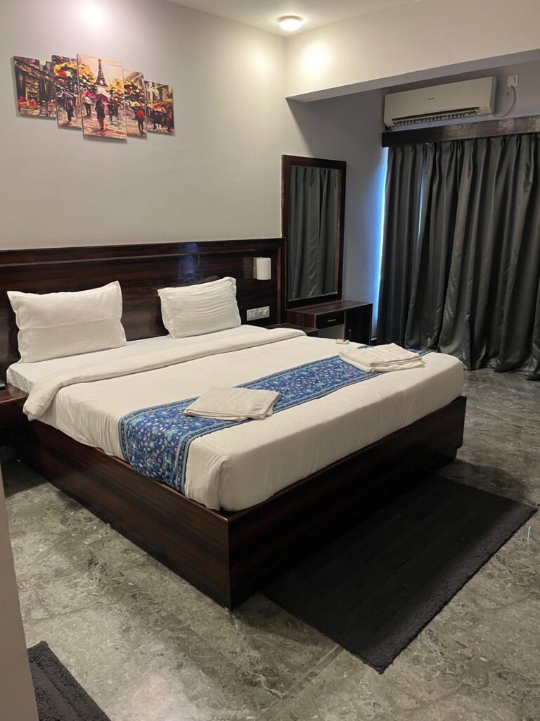 WhatsApp Image 2025-08-26 at 12.56.13 PM (1)